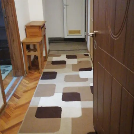 27 юли 3 бюджет * 瓦爾納