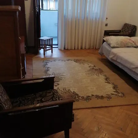 27 Юли 10 Бюджет Varna